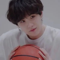 yoongi (suga)