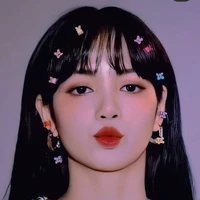 jung lalisa(mommy della)