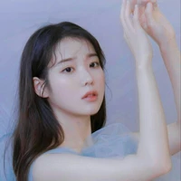 IU