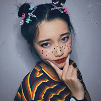 ขนม(เพื่อนนายเอก)