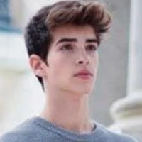 Bruno(19)(sobrino)(hijo.d.C.y.J)