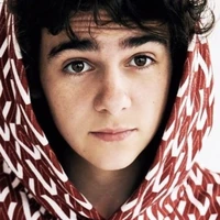 Luan(16)(sobrino)(hijo.d.M.y.M)