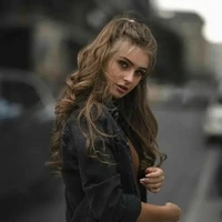 (FL) STRLLA/KAYLEE/QUEEN
