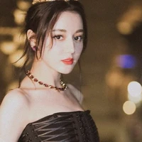 เมนัส(นางเอก)