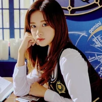 Yujin Frans