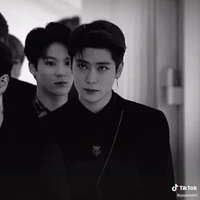 ฮิโรชิ(พระเอก)