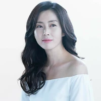 ทิพย์ฤทัย(แม่นางเอก)
