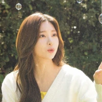 Lee young(pengasuh Lily)