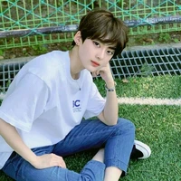 บอล.เพื่อนนายเอก.👑