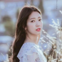 เเก้ว(เพื่อนนางเอก)