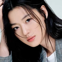 jun ji hyun( momjisoo)