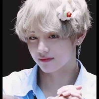 Taehyung / v