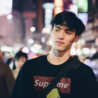 รุ่นพี่(พี่เมฆ)