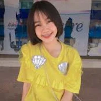 เชียร์= ลูกแม่เลี้ยงนางเอก