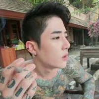 สกาย=พระเอก