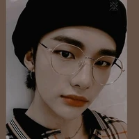 Jin Chung(19)(mj amigo)(representante)