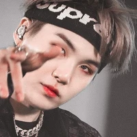 Min Yoongi (Suga)