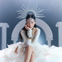 Helly (Queen)
