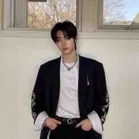 พฤก(ลูกน้องนางเอก)