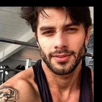 Erick Gómez(29)(papa adoptivo)