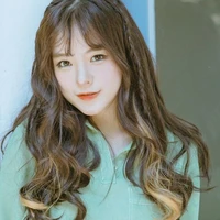 Lia (zorra)(encargada de la entrevista)