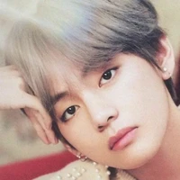 KIM TAEHYUNG/V
