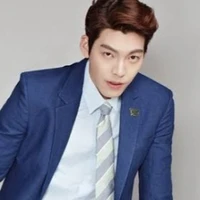 Count Roberto Bezernas (Ayah Elena)