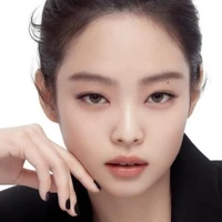 Angela Ananda putri Edwards