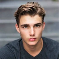 Brandon Morgan (Esposo de Alison)