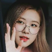 Aera Rafella Archie Adison.
