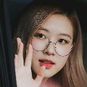 Aera Rafella Archie Adison.