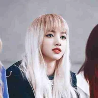 lisa kka tiri jennie