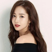 park min young(ibu jenie)