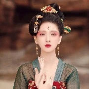 ☺️Ichika/ Empress 🙂