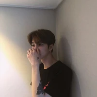 กาย(เพื่อนพระเอก+พี่เกรซ)