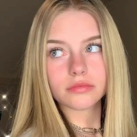 Madison Álvarez (prima)(18)
