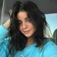 eduarda(amiga falsa)