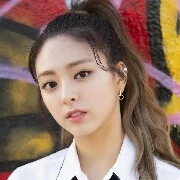 SHIN YUNA