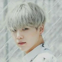 Yoongi (oppa lisa)