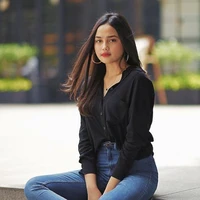 Maureen (adk tiri Magda)