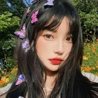 Lisa(amiga do Hise)