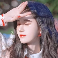 ไวท์(นางเอก)​💜
