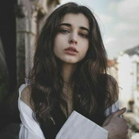 𝑨𝒓𝒂 𝑨𝒅𝒓𝒊𝒂𝒏 𝑲𝒊𝒏𝒈𝒔𝒕𝒐𝒏