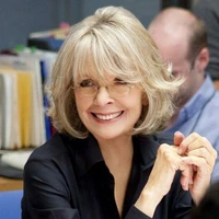 LAURA(VÓ)