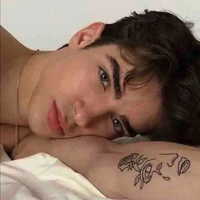 𝑬𝒅𝒘𝒂𝒓𝒅  𝒃𝒓𝒐𝒐𝒌𝒍𝒚𝒏 (𝐸𝐾)