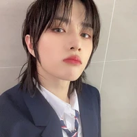lee hyunjin