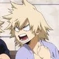mamá de T/N y Bakugou