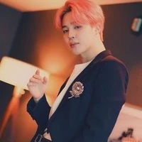 มาร์ค👿เพื่อนพระเอก❄️😘เจ้าของห้าง