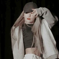 𝐑𝐞𝐯𝐚𝐥𝐢𝐧𝐚 𝐅𝐥𝐨𝐫𝐞𝐧𝐜𝐞