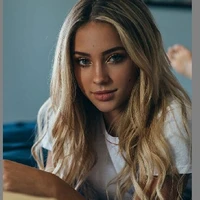 Carla vegas[Hermanastra/fresa][18]